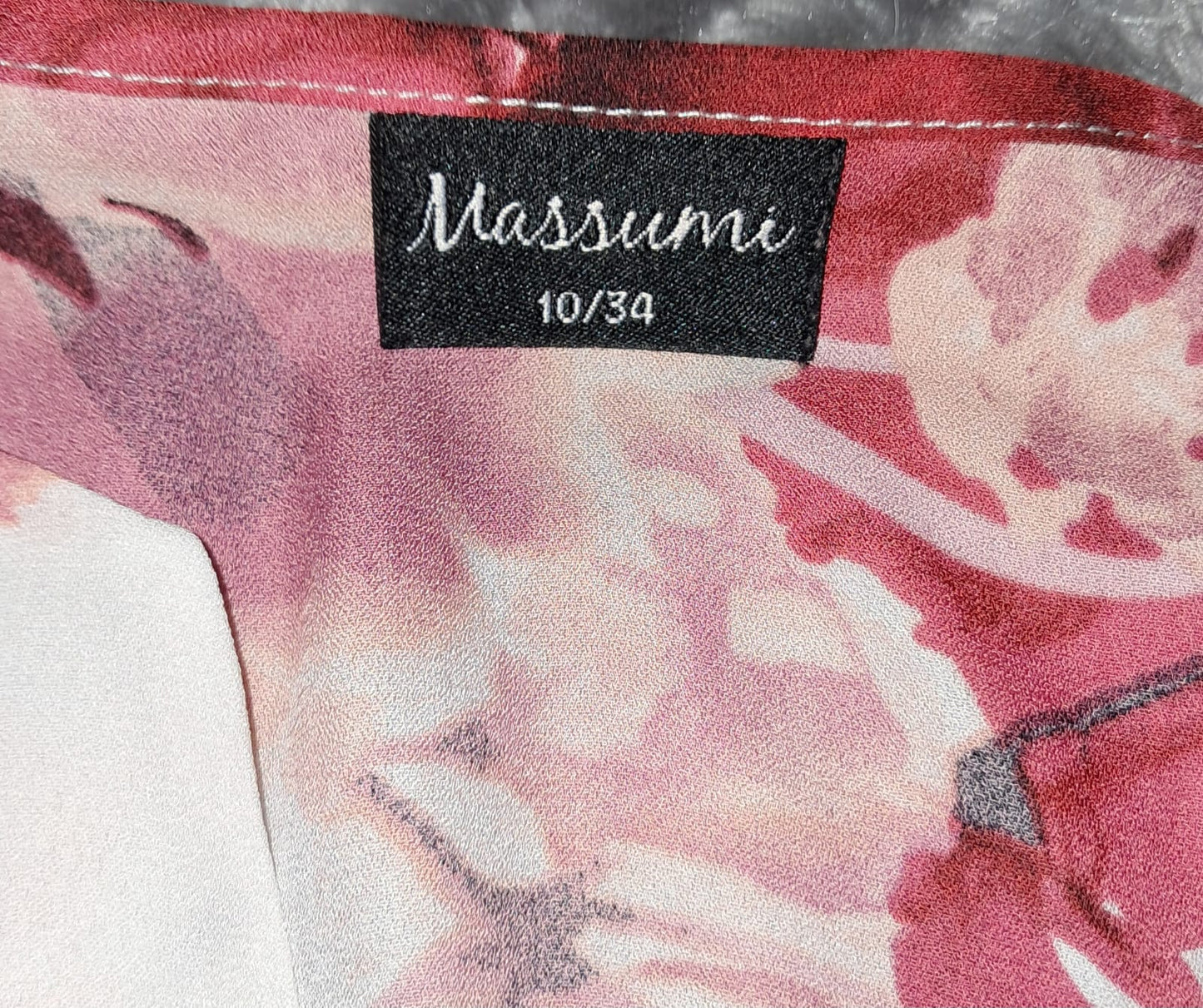 Floral sleeveless Blouse