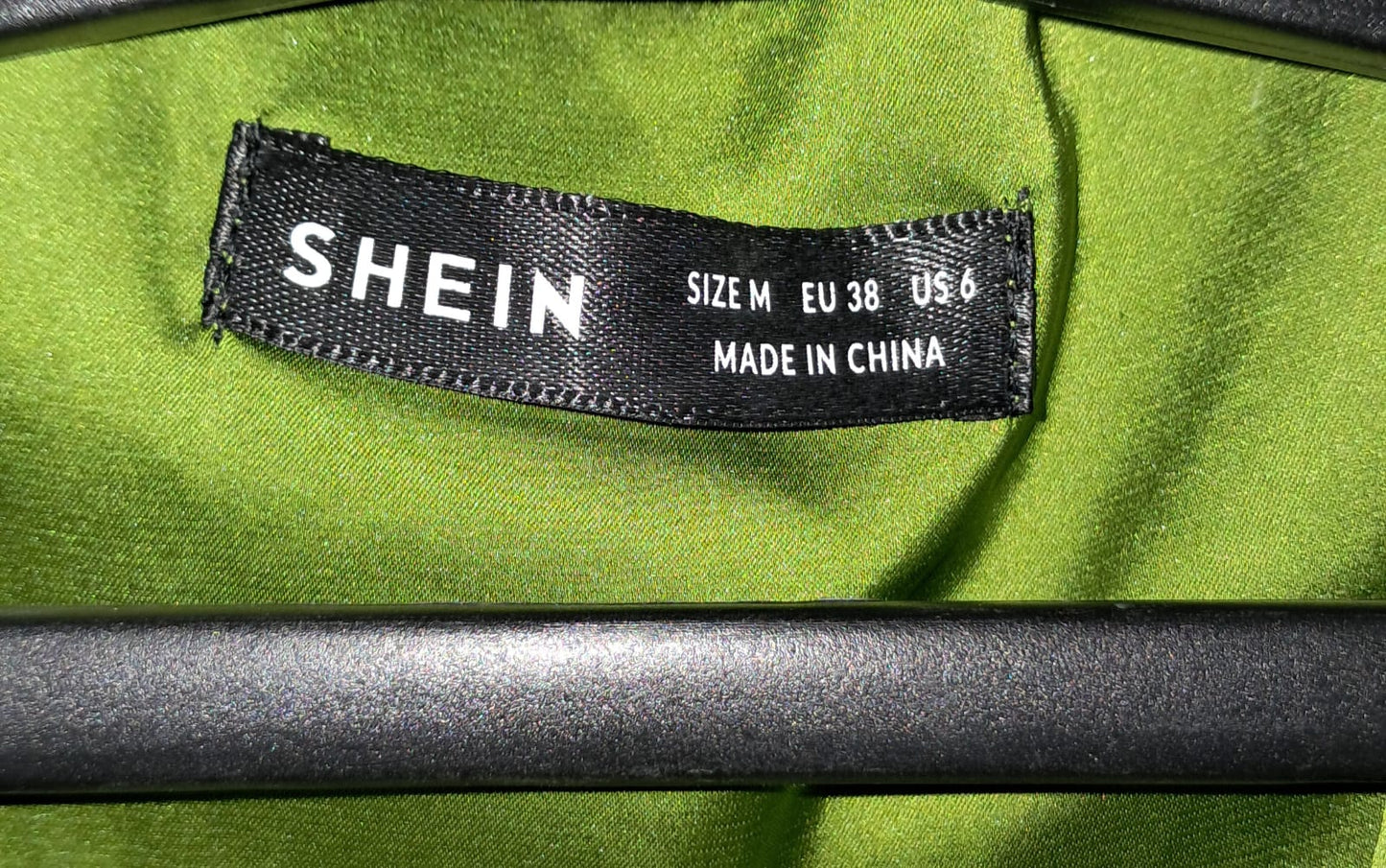 Shein Low V Neck Sleeveless Blouse