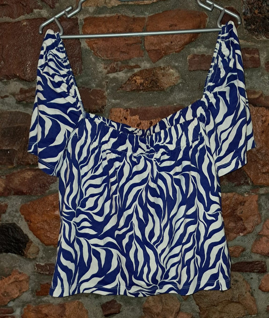 H&M Wide Shoulder Short Sleeve Top