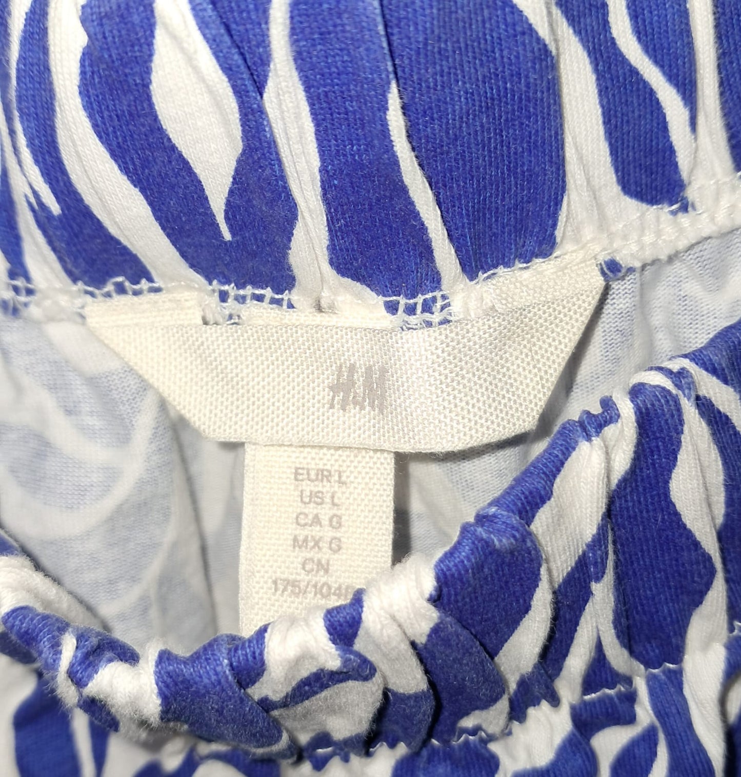 H&M Wide Shoulder Short Sleeve Top