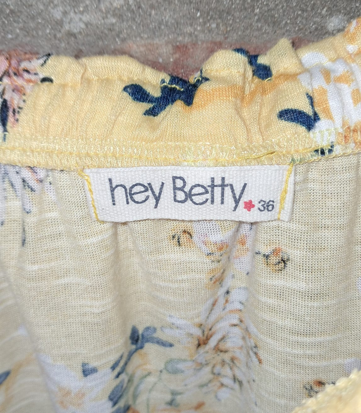 Hey Betty Wide Shoulder Strappy Short Sleeve Blouse