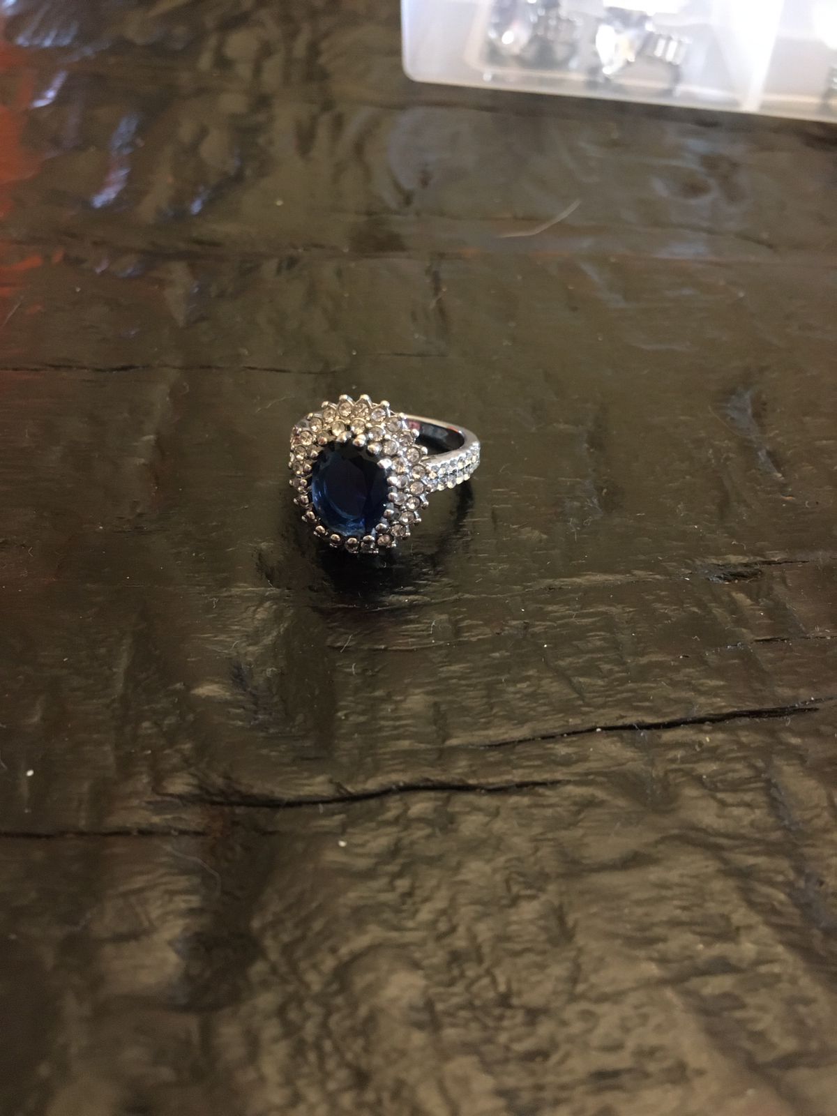 Blue Stone Round Design Ring