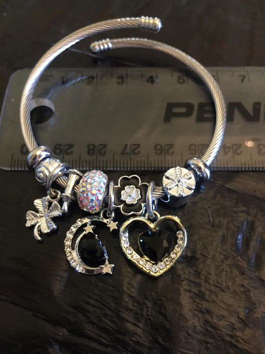 Black Heart Bracelet