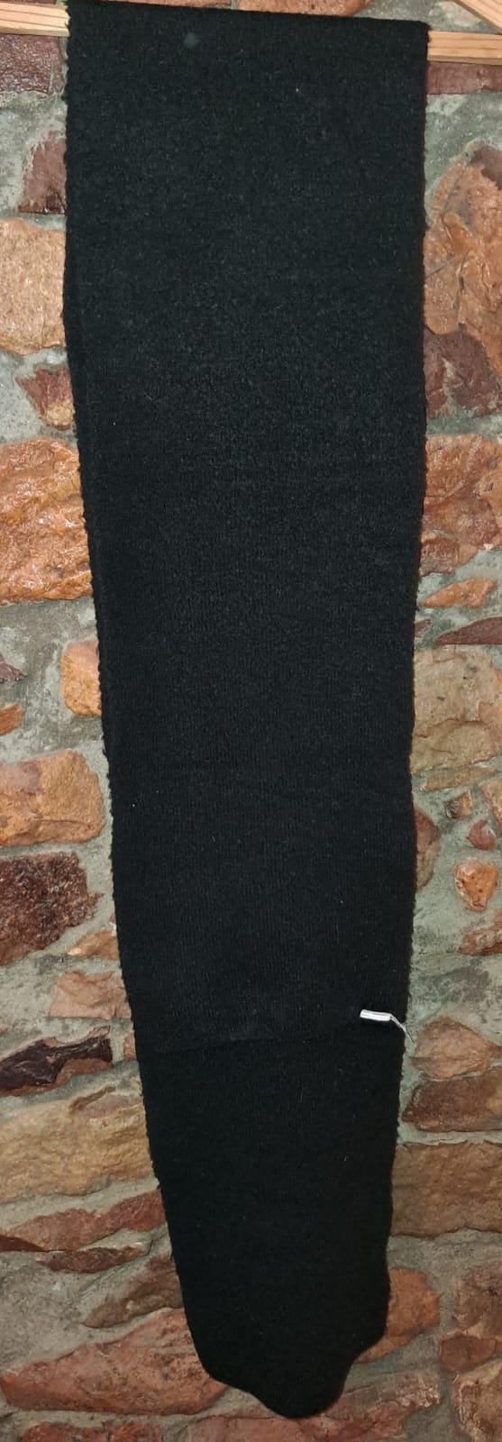 Black Scarf