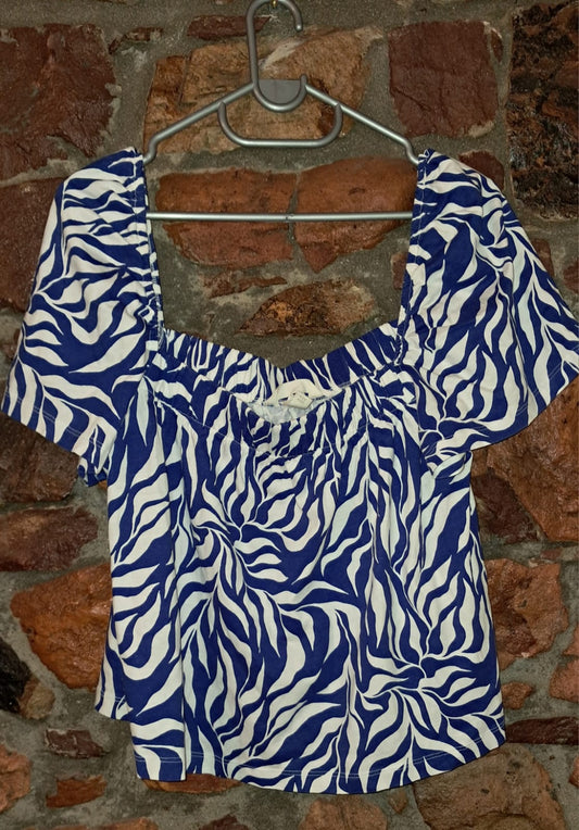 H&M Wide Shoulder Short Sleeve Top