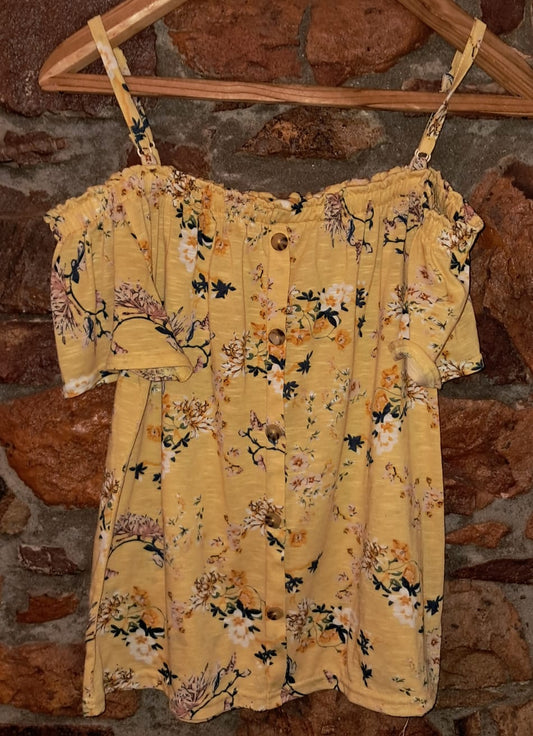 Hey Betty Wide Shoulder Strappy Short Sleeve Blouse