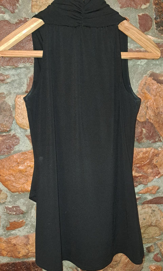 Kelso Sleevless Low Neck Blouse