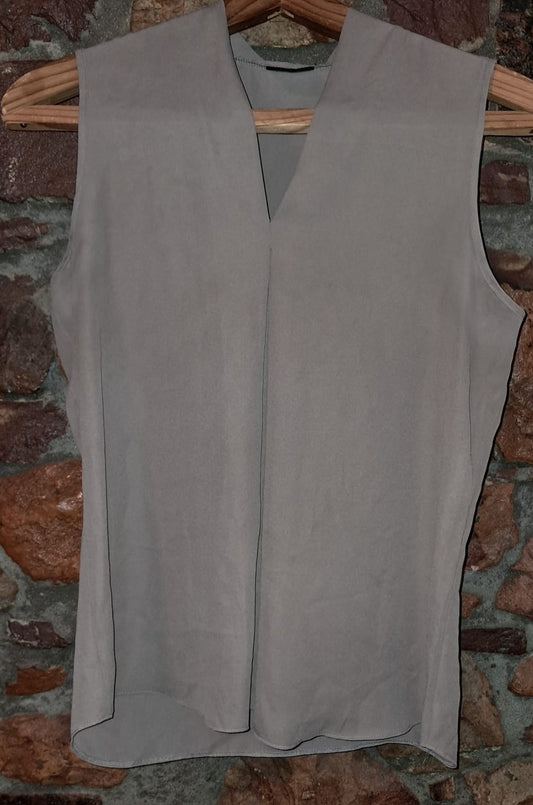 Massumi Sleeveless Blouse