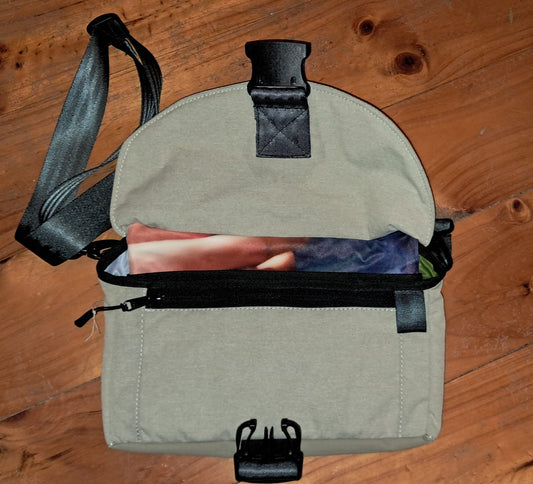 Sealand Messenger Crossbody Bag
