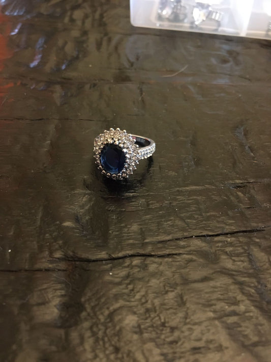 Blue Stone Round Design Ring