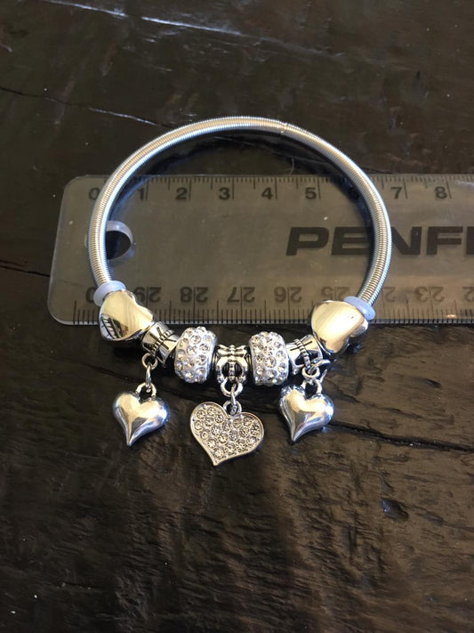 Stud Heart Stretch Bracelet